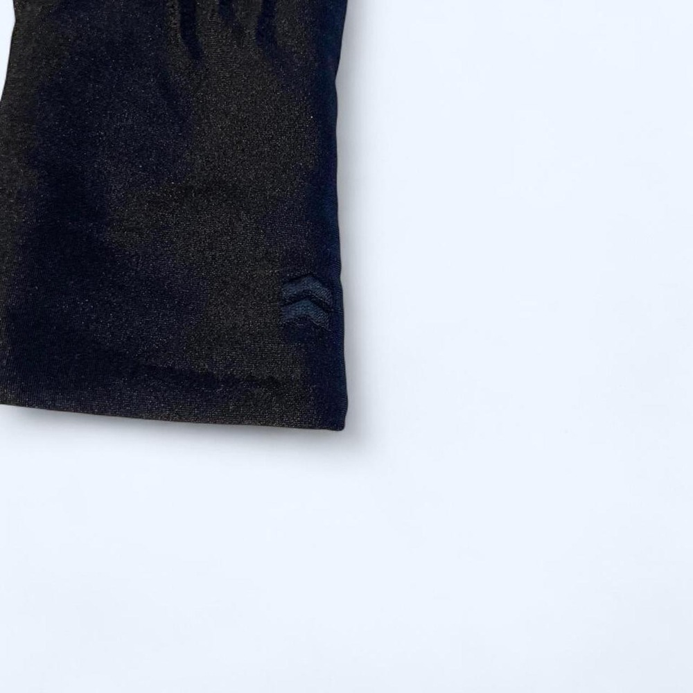 Black nylon lined gloves size S by Isotoner - Picture 3 of 6
